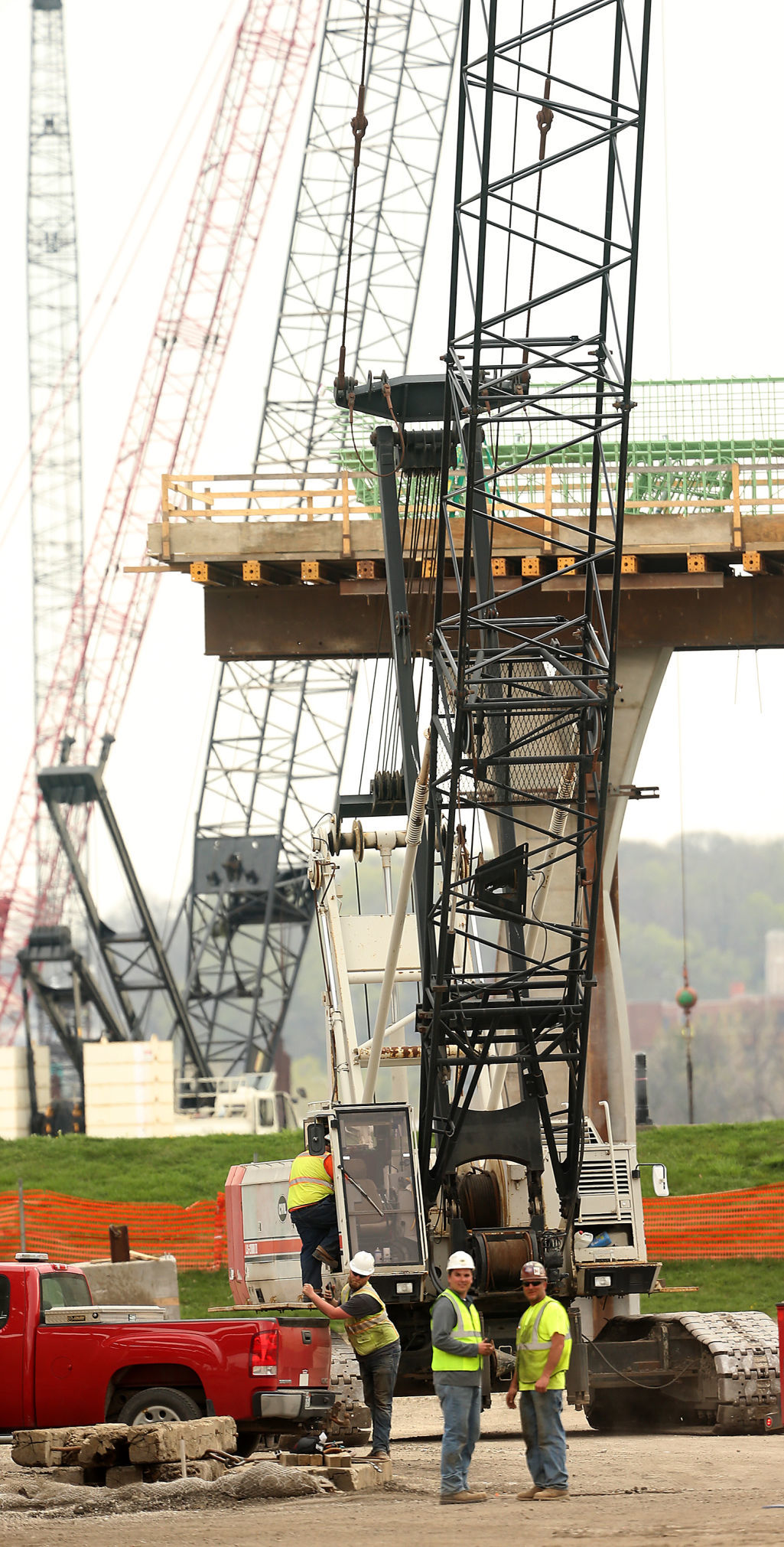 050218-qct-qca-new-bridge-014